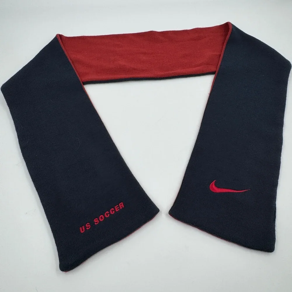Nike US Soccer Reversible Knit Scarf Red Navy Blue Embroidered Logo‎ Fan Gear
